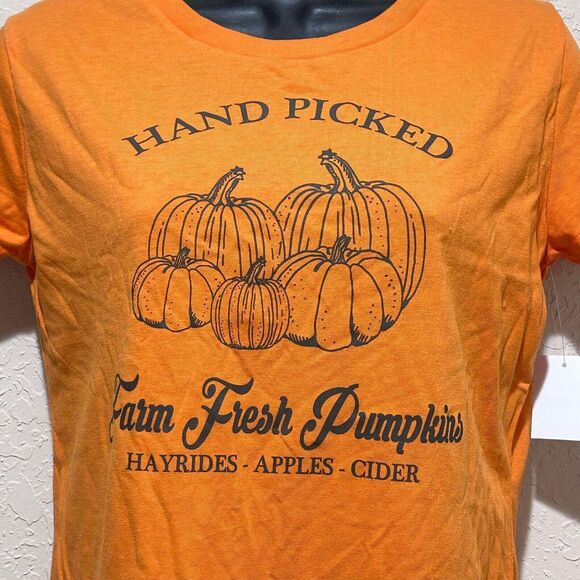 NEW Women's Sz Sm "Hand Picked Farm Fresh Pumpkins" Adiva Thanksgiving Shirt - Picture 3 of 8